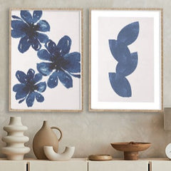 Blue Flowers And Leaves Gallery Wall-סט תמונות לבית-זוג תמונות אבסטרקט לבית עם גוונים כחולים-MIKOO
